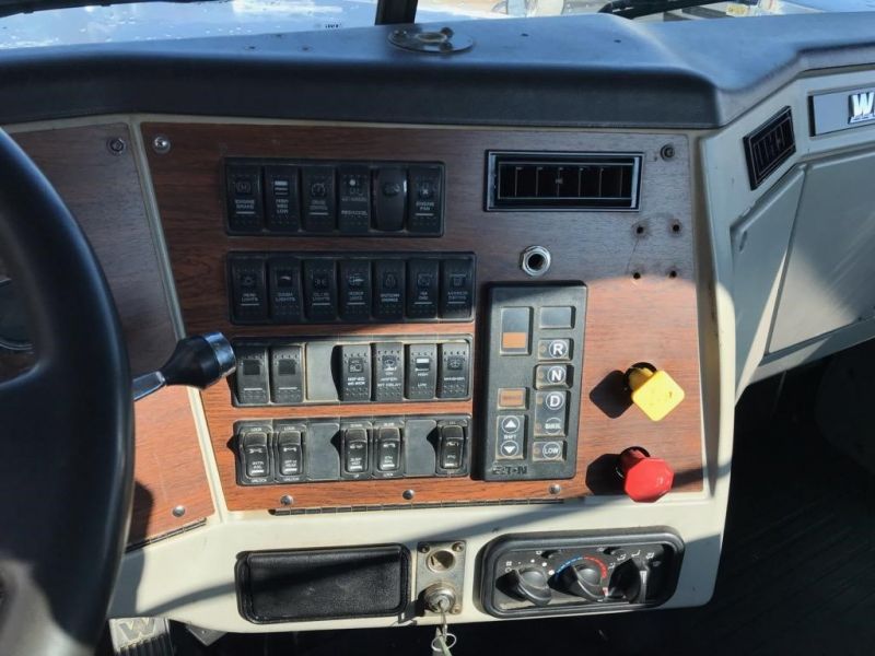 2014 WESTERN STAR 4900 5181731231