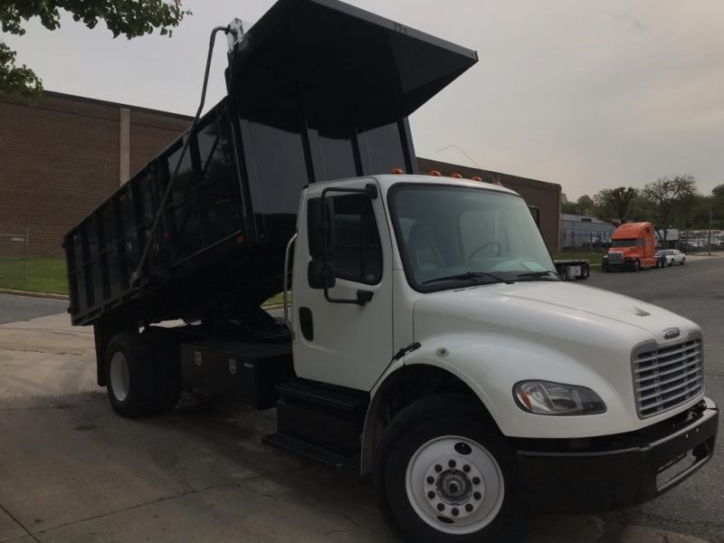 2014 FREIGHTLINER BUSINESS CLASS M2 106 6031942051