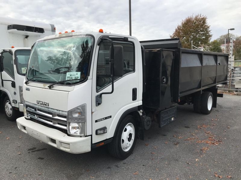 2011 ISUZU NRR 6069818635