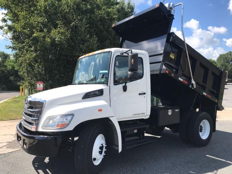 2013 HINO 338 - Johnson Truck Center