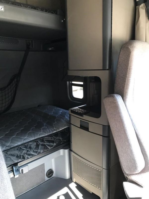 2017 FREIGHTLINER CASCADIA 125 6134262075