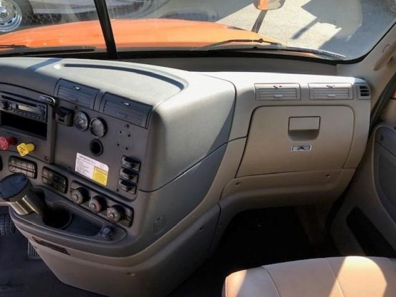 2016 FREIGHTLINER CASCADIA 125 7200687025