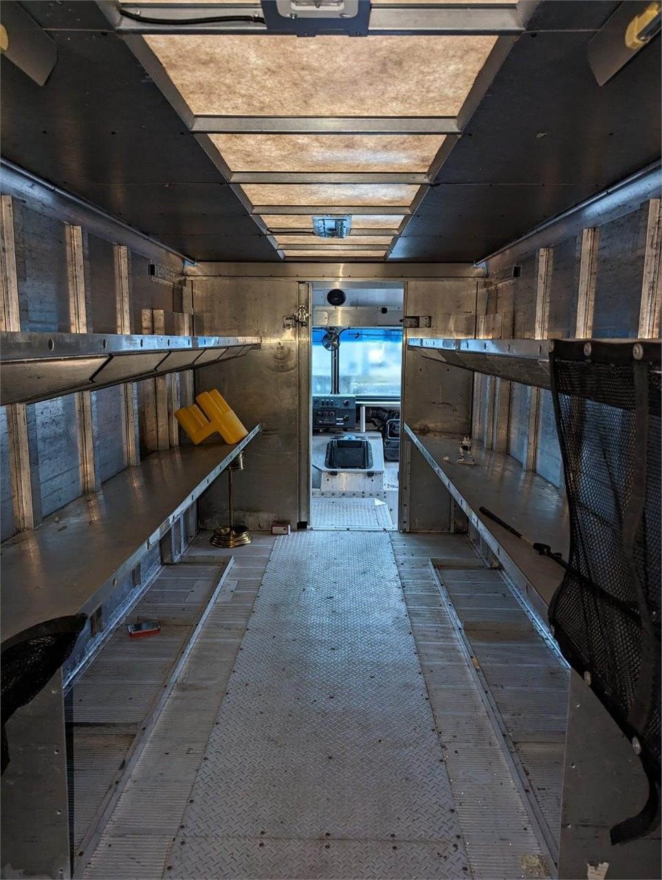 2012 FREIGHTLINER MT55 8004946988
