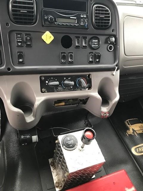 2012 FREIGHTLINER BUSINESS CLASS M2 106 8034394775