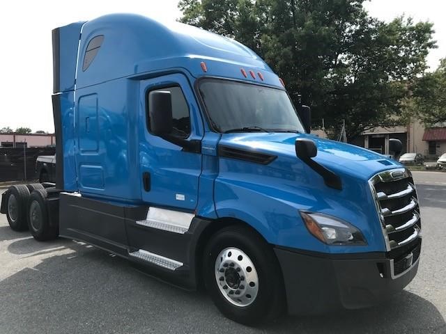 2020 FREIGHTLINER CASCADIA 126 8037322050