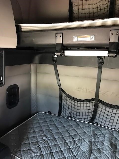 2019 FREIGHTLINER CASCADIA 126 8045611908