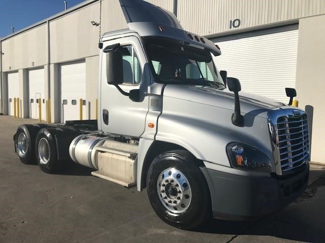 2018 FREIGHTLINER CASCADIA 125 8051495788