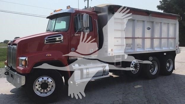 2018 WESTERN STAR 4700 9010953216