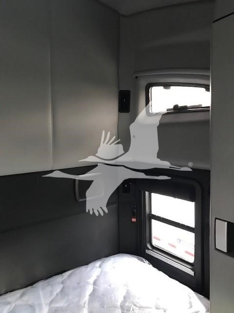 2022 KENWORTH T680 8010074006