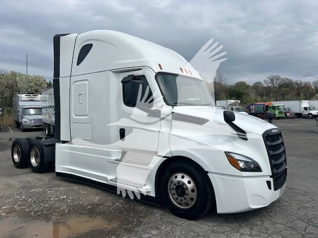 2024 FREIGHTLINER CASCADIA 126 9051136333