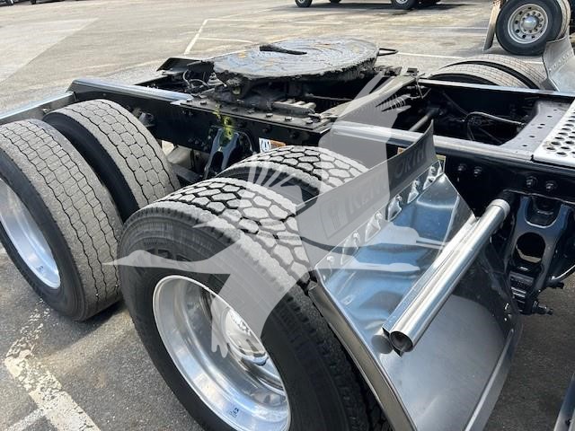 2022 KENWORTH T680 9051898242