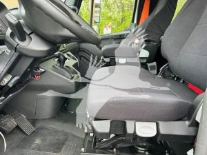 2025 FREIGHTLINER BUSINESS CLASS M2 106 PLUS 9049529872