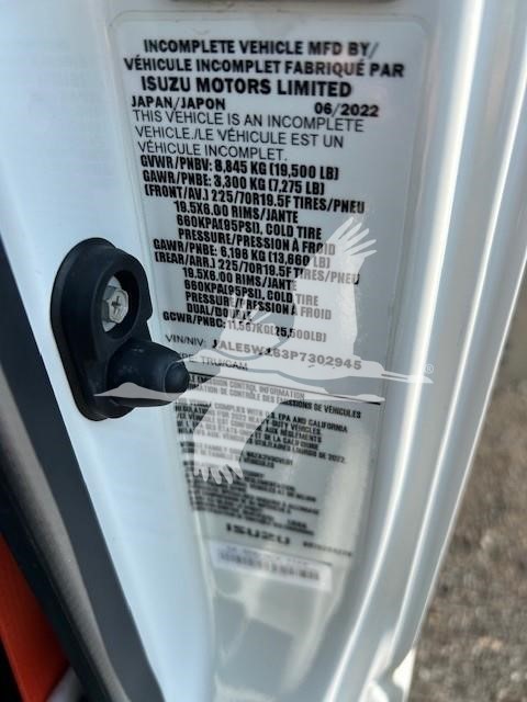 2023 ISUZU NRR 9073935859