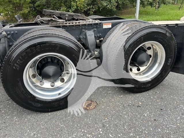 2025 FREIGHTLINER CASCADIA 126 10010860713