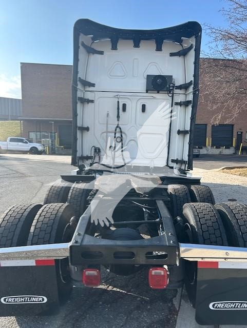 2024 FREIGHTLINER CASCADIA 126 10028491265