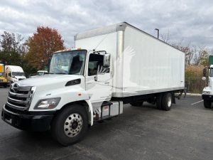 2020 HINO 268 10028862294