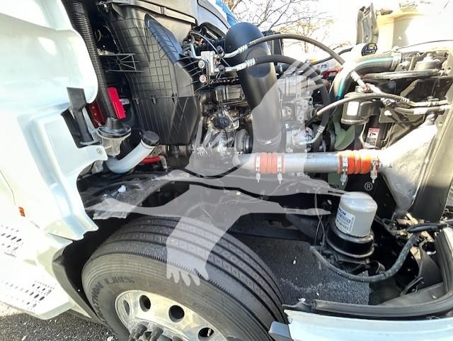 2025 FREIGHTLINER CASCADIA 126 11006829035