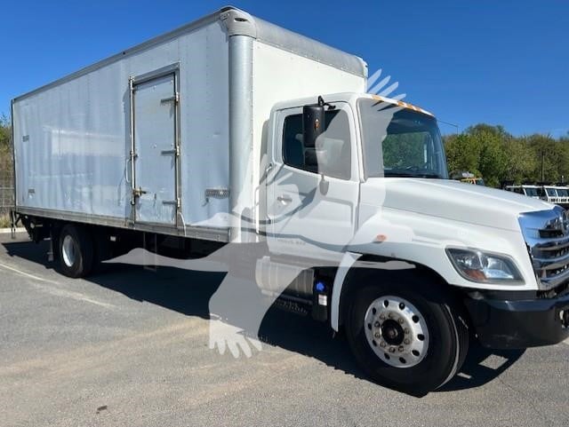 2020 HINO 268 11016752133