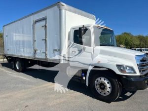 2020 HINO 268 11016752133