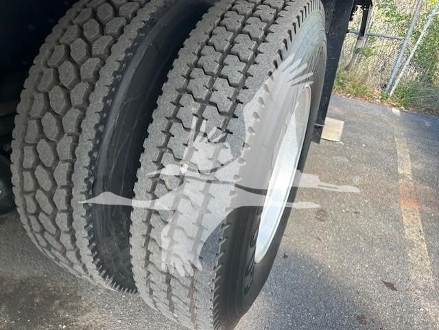 2020 HINO 268 11016752158