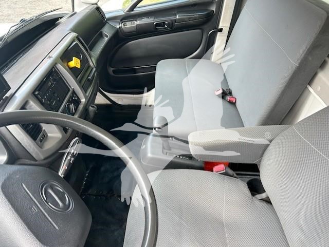 2019 HINO 268 11018787378