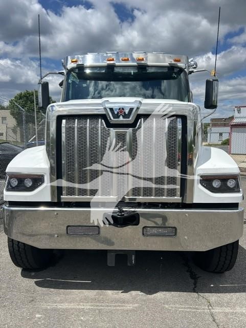 2026 WESTERN STAR 49X 11023314656
