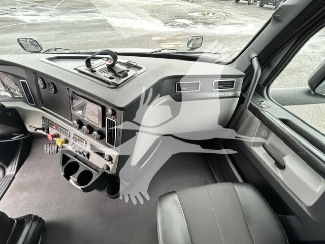 2027 FREIGHTLINER CASCADIA 126 11025131292