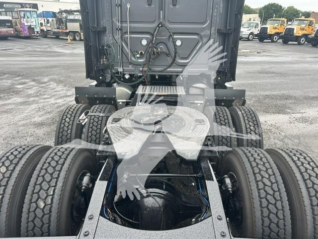 2027 FREIGHTLINER CASCADIA 126 11025131346