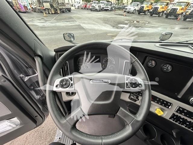 2027 FREIGHTLINER CASCADIA 126 11025131359